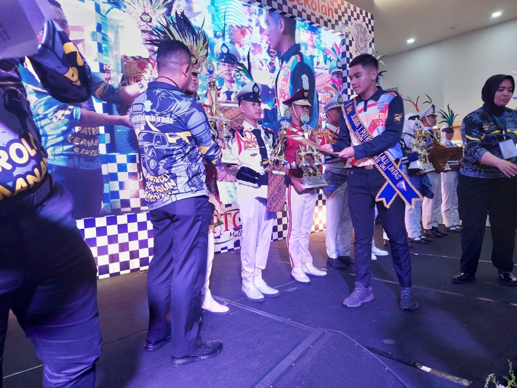 Regu Patroli Keamanan Sekolah (PKS Polres OKU ) berhasil meraih juara 1 pada lomba PKS se-Jajaran Polda Sumsel. Foto dokumen polisi