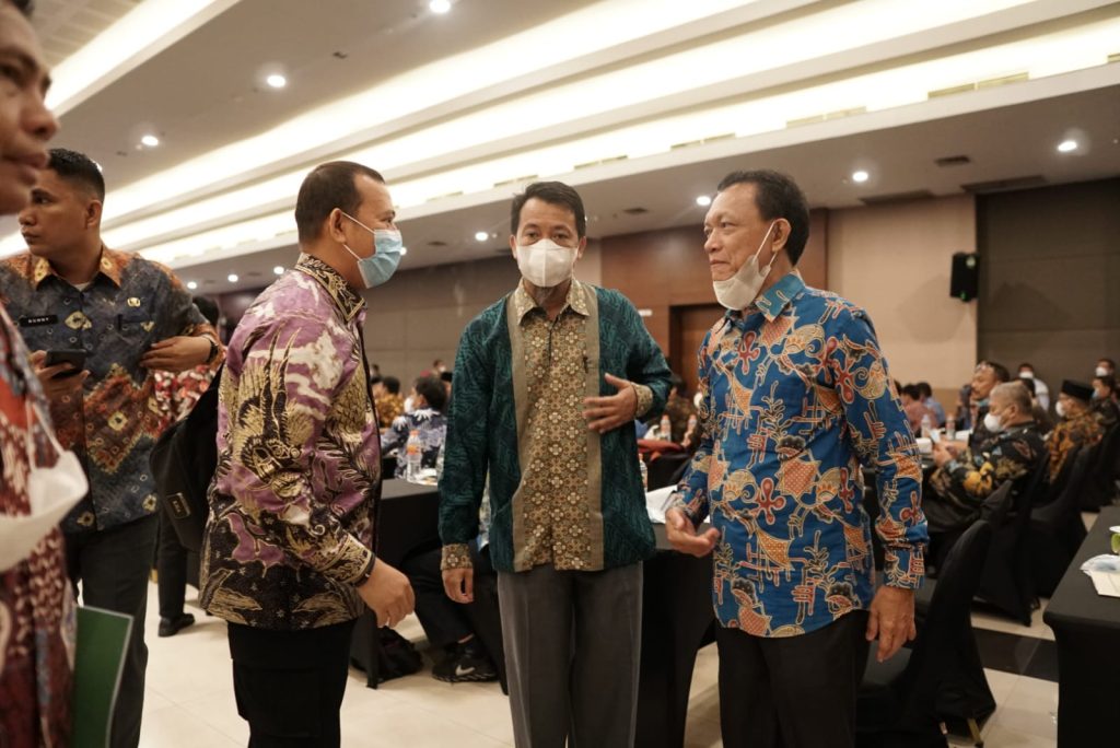 Pj Bupati OKU H. Teddy Meilwansyah SSTP MM MPd menghadiri Rakornas Kebijakan Toponimi dan Batas Daerah dalam mensukseskan penyelenggaraan pemilu serentak Tahun 2024, di Ballroom Hotel Grand Horison Serpong Tangerang Banten. (Kamis, 10/11/2024). Foto dokumen Humas Pemkab OKU