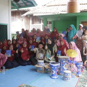 Pj Bupati OKU H Teddy Meilwansyah bersama keluarga ziarah dan silaturahmi di kampung halaman Desa Surau Kecamatan Muarajaya, Kabupaten OKU.