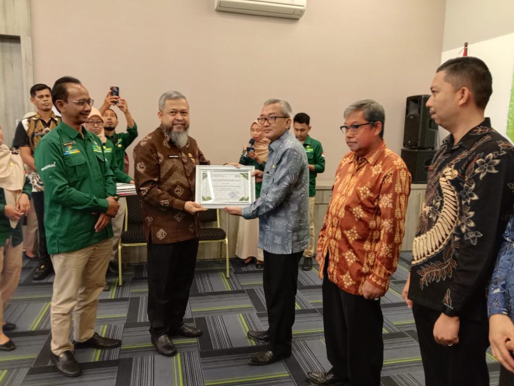 Organisasi Perangkat Daerah (OPD) Kabupaten Ogan Komering Ulu mendapat penghargaan versi Biro Pusat Statistik (BPS). Foto Kanalberita.id / Apriansyah