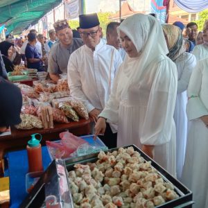 Suasana pembukaan Pasar Bedug oleh PJ Bupati OKU H Teddy Meilwansyah SSTP MM MPd. Kanalberita.id / Apriansyah