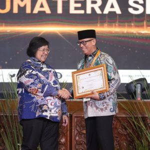 Pemerintah Kabupaten Ogan Komering Ulu kembali meraih penghargaan Program Kampung Iklim (Proklim) ke-5 kalinya secara berturut-turut dari Kementerian Lingkungan Hidup dan Kehutanan (KLHK) RI. Foto dokumen Humas OKU