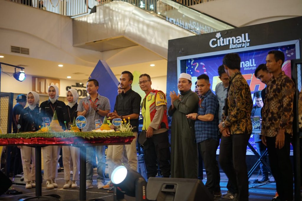 Puncak acara peringatan ke 7 tahun Citimall Baturaja yang dirayakan di Atrium Citimall Baturaja. foto dokumen Citimall