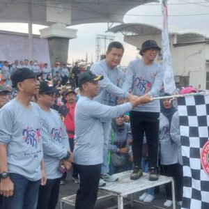 Acara Jalan Santai Gembira dalam rangka memeriahkan HUT PGRI ke 78 dan HGN 2023 di Kabupaten OKU. Foto dokumen Dsiknas OKU