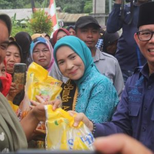 Pasar murah prorgam Pemkab OKU dibuka oleh Pj Bupati OKU H Teddy Meilwansayah. Foto dokumen Prokopim OKU