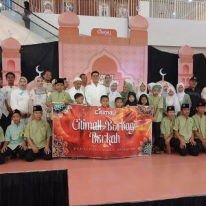 Manajemen Citimall Baturaja berbagi kabahagiaan dengan mengajak anak panti asuhan berwisata ke mall dan berbagi bingkisan Jum’at (13/3/2026) malam. Kanalberita.id / Edo