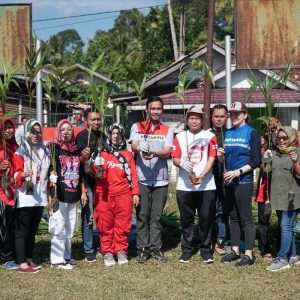 Aktivitas Kelompok Wanita Tani (KWT) Melati yang mendapat binaan dari PEP Pendopo Field. Foto dokumen PHR Zona 4