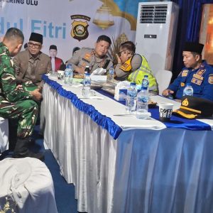 Bupati Ogan Komering Ulu H Teddy Meilwansyah SSTP MM MPd bersama Forkopimda mengikuti meeting zoom terkait pelayanan dan pengamanan hari Raya Idul Fitri 1447 H. Kanalberita.id / Edo