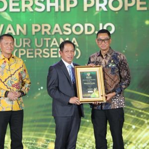 Dirut PT PLN (Persero), Darmawan Prasodjo kembali menorehkan prestasi dengan meraih penghargaan Green Leadership PROPER dalam ajang Anugerah Lingkungan PROPER 2025. Foto dokumen PT PLN