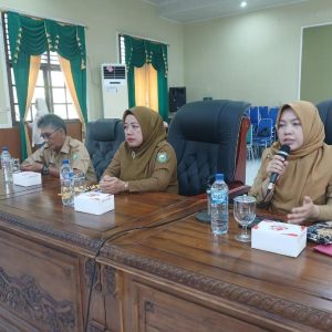 Kadin PPPA OKU Iis Wahyu Ningsih SE MM membuka Kegiatan pendampingan penyelenggaraan PUG di Aula Abdi Praja Pemkab OKU. Kanalberita.id / Edo