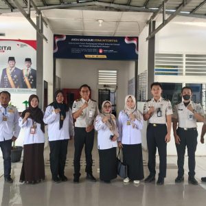Dinkes OKU melaksanakan Inspeksi Kesehatan Lingkungan (IKL) sekaligus pengambilan sampel di Rumah Tahanan Negara Kelas IIB Baturaja. Foto dokumen Rutan Baturaja