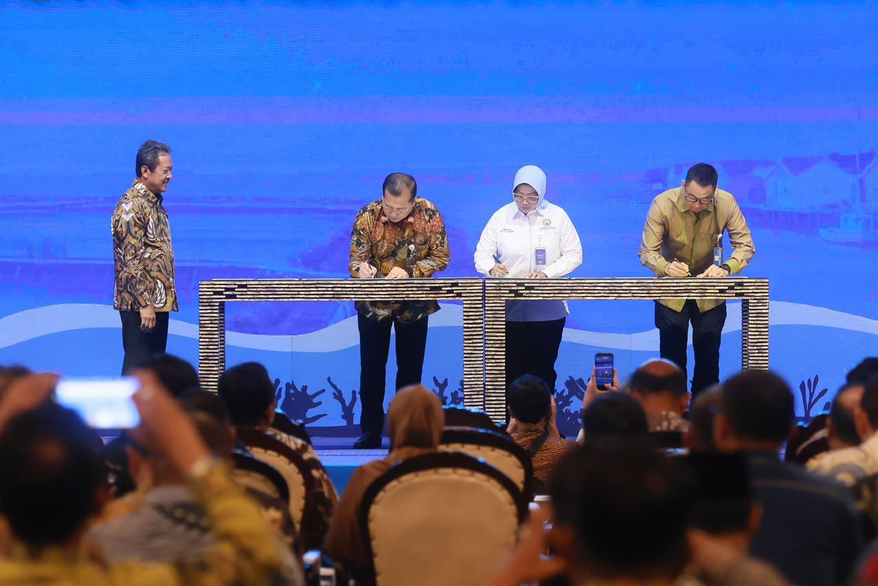 PT PLN (Persero) MoU bersama Kementrian Kelautan dan Perikanan RI, penyediaan infrastruktur keliustrikan. Foto dokumen PLN