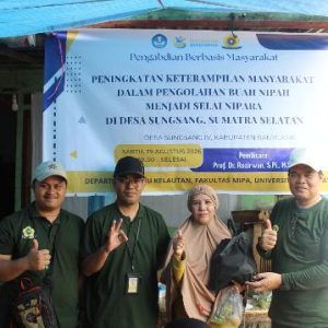 KAWAN RONA 3 Kegiatan Pengabdian Kepada Masyarakat (PKM) Fakultas Matematika dan Ilmu Pengetahuan Alam (FMIPA), Universitas Sriwijaya (UNSRI) di Desa Sungsang IV, Kabupaten Banyuasin. Foto dokumen FMIPA UNSRI