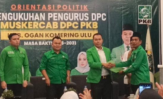 Sembilan PAC PKB OKU minta Siti Inshofiyah diberhentikan dari anggota DPRD OKU, surat desakan dibacakan oleh Ketua PAC Baturaja Barat Dedy Wijaya. Kanalberita.id / edo